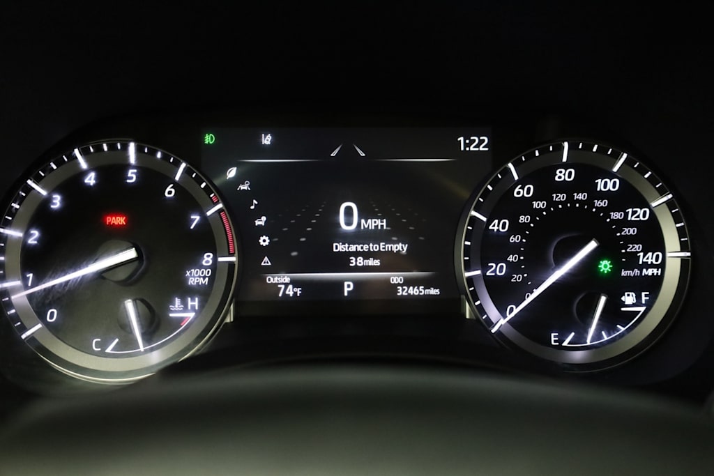 Thumbnail: 2022 Toyota Highlander - 18