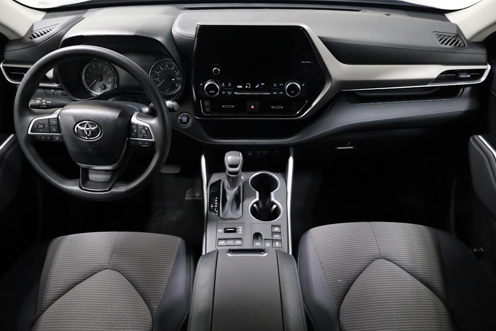Thumbnail: 2023 Toyota Highlander - 14