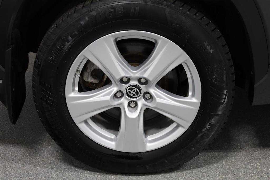 Thumbnail: 2023 Toyota Highlander - 35