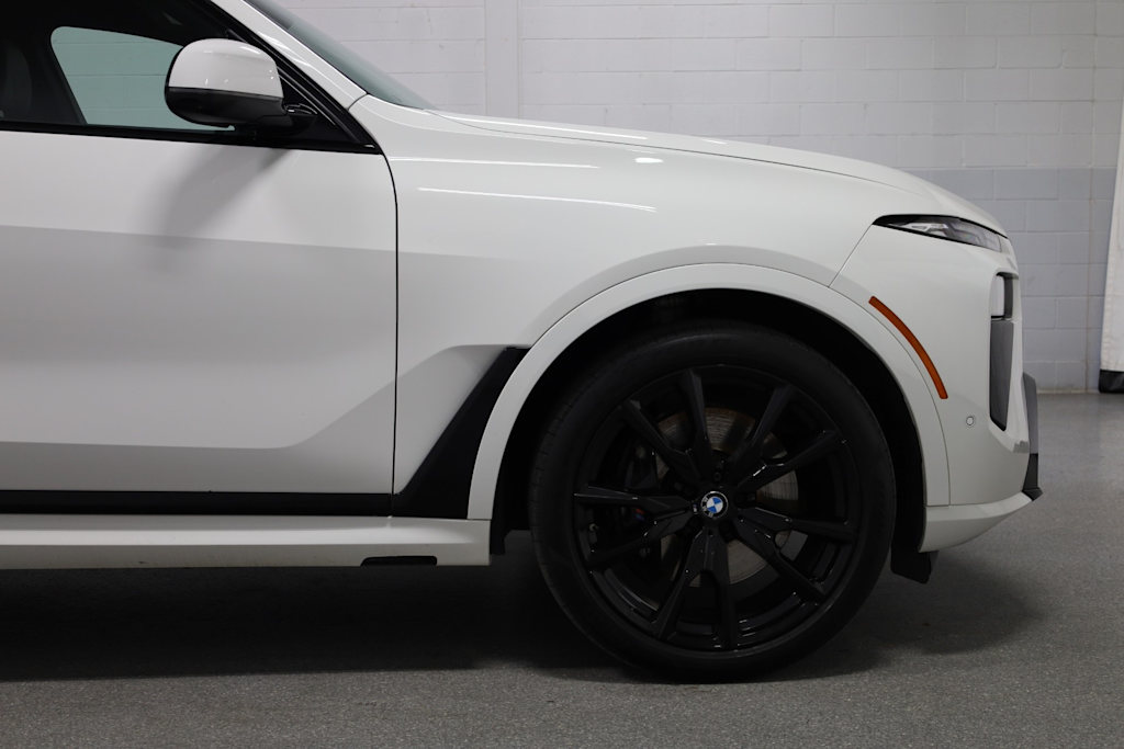 Thumbnail: 2023 BMW X7 - 8