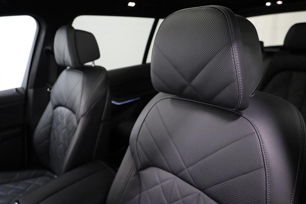 Thumbnail: 2023 BMW X7 - 12