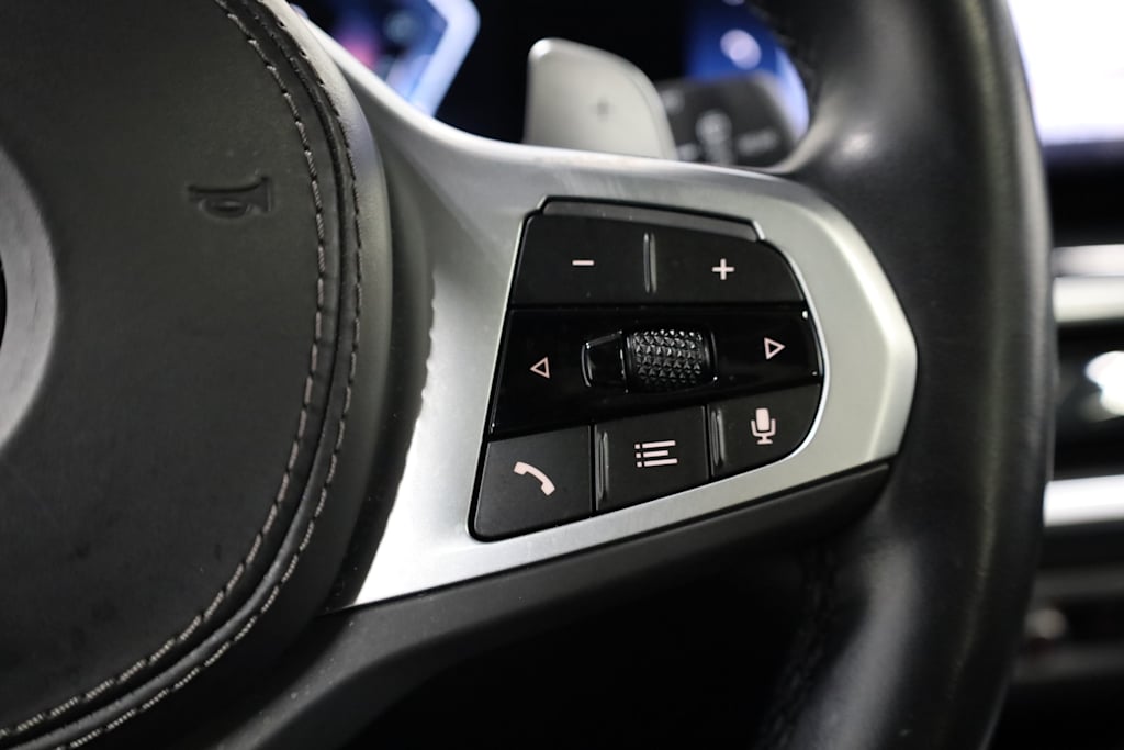 Thumbnail: 2023 BMW X7 - 32