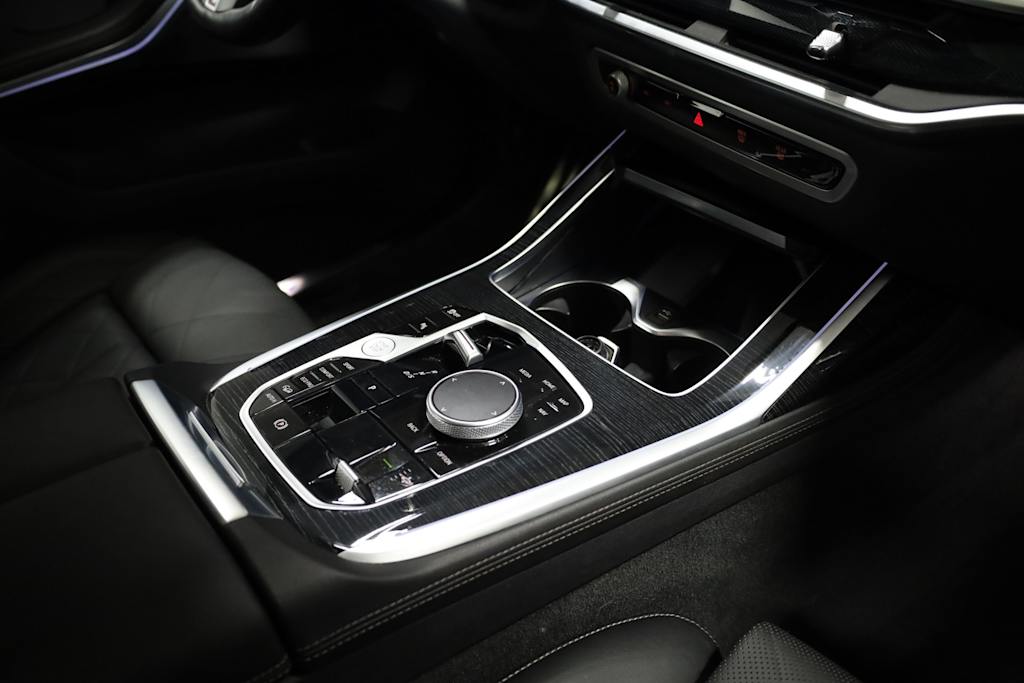 Thumbnail: 2023 BMW X7 - 28