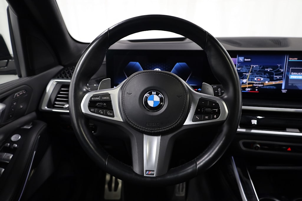 Thumbnail: 2023 BMW X7 - 14