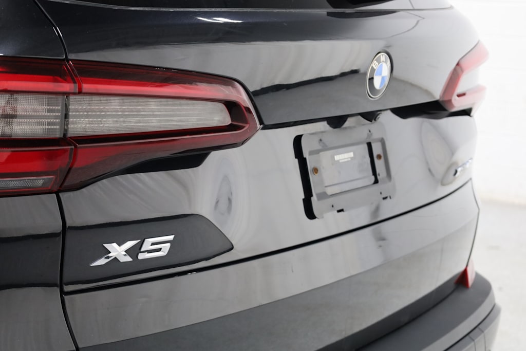 Thumbnail: 2021 BMW X5 - 7