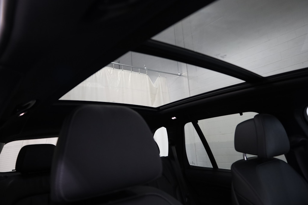 Thumbnail: 2021 BMW X5 - 28