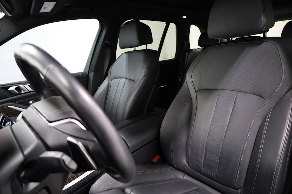 Thumbnail: 2021 BMW X5 - 11