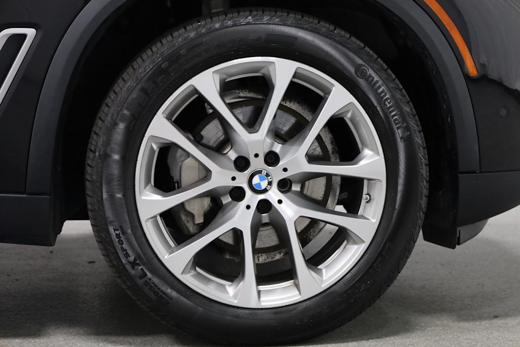 Thumbnail: 2021 BMW X5 - 24