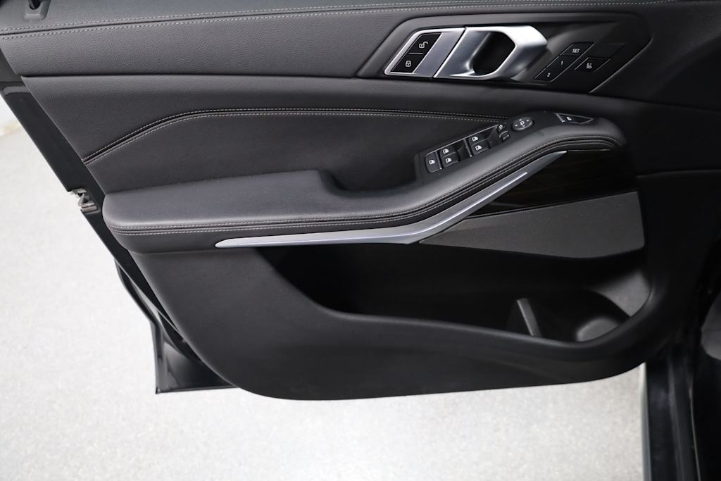 Thumbnail: 2021 BMW X5 - 27