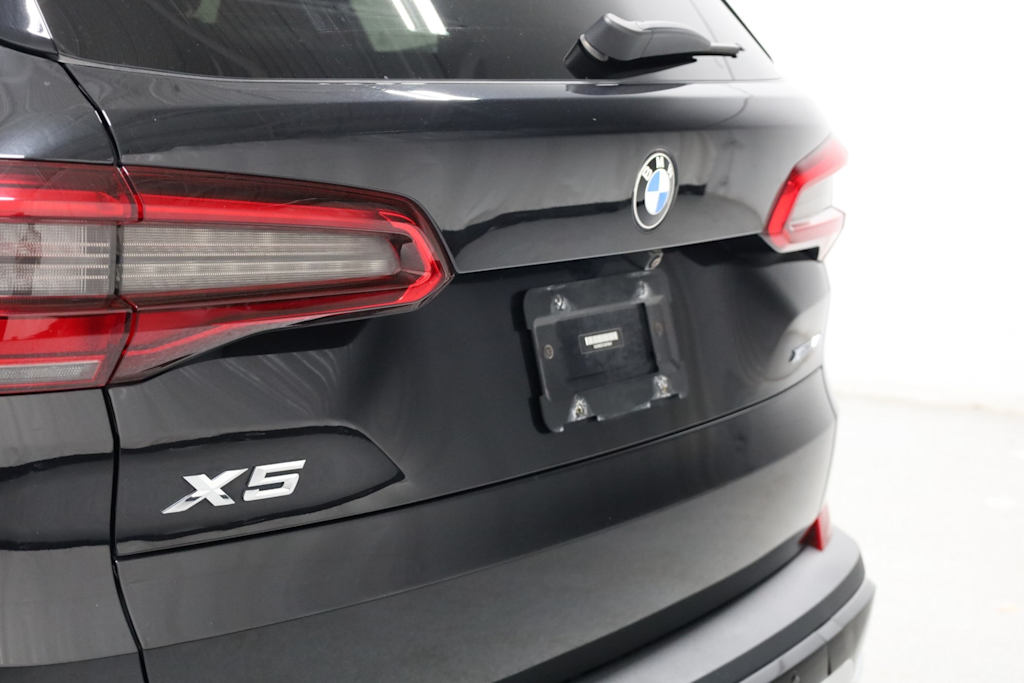 Thumbnail: 2020 BMW X5 - 21