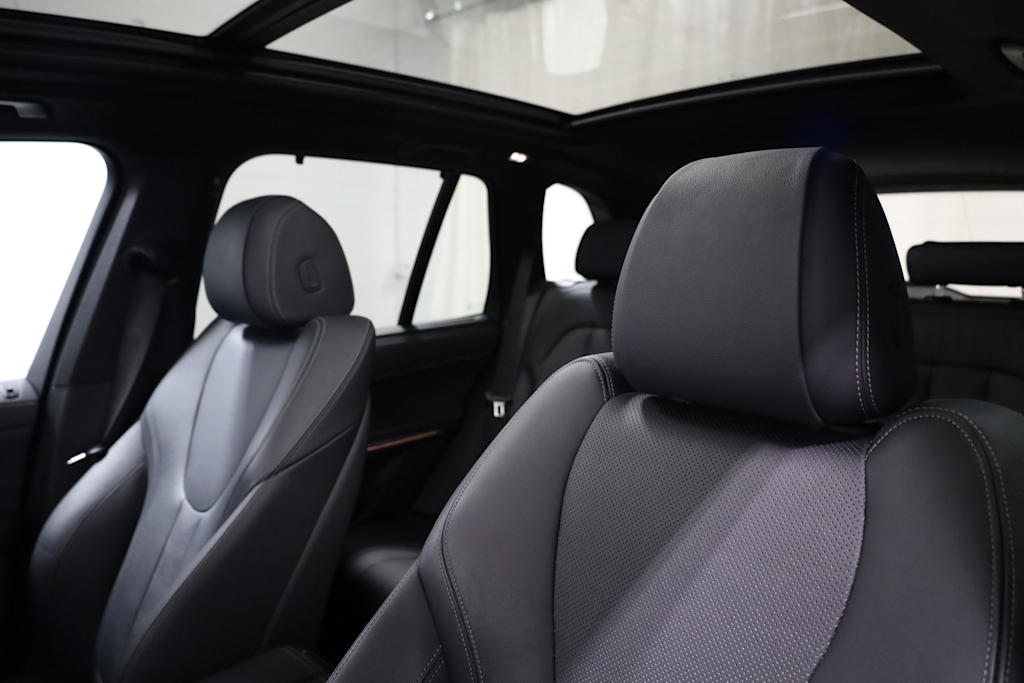 Thumbnail: 2020 BMW X5 - 11