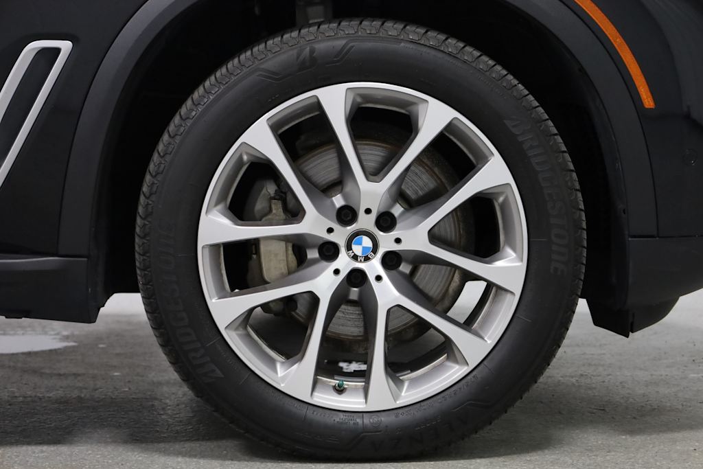 Thumbnail: 2020 BMW X5 - 24