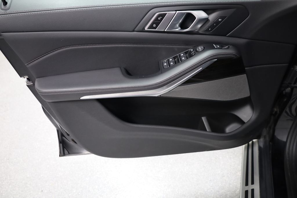 Thumbnail: 2020 BMW X5 - 27