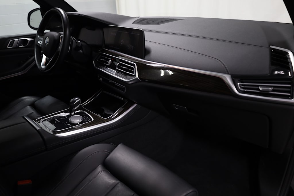 Thumbnail: 2020 BMW X5 - 9