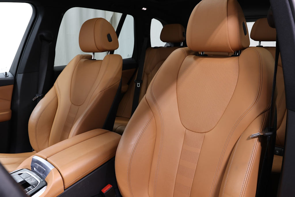 Thumbnail: 2021 BMW X5 - 10