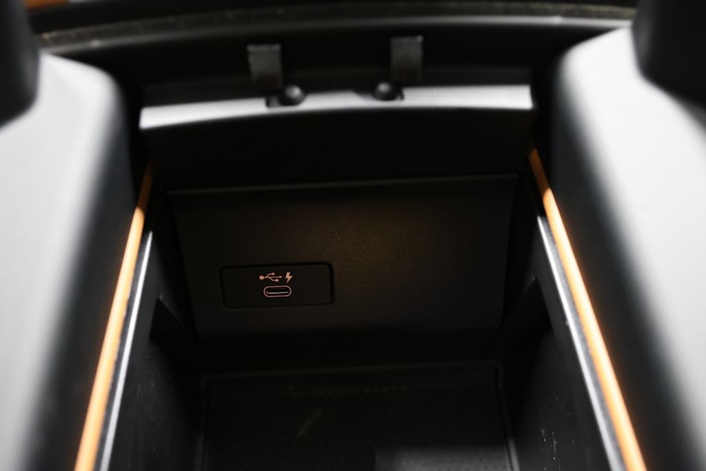Thumbnail: 2021 BMW X5 - 38