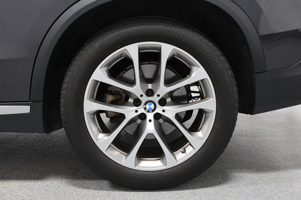 Thumbnail: 2021 BMW X5 - 41