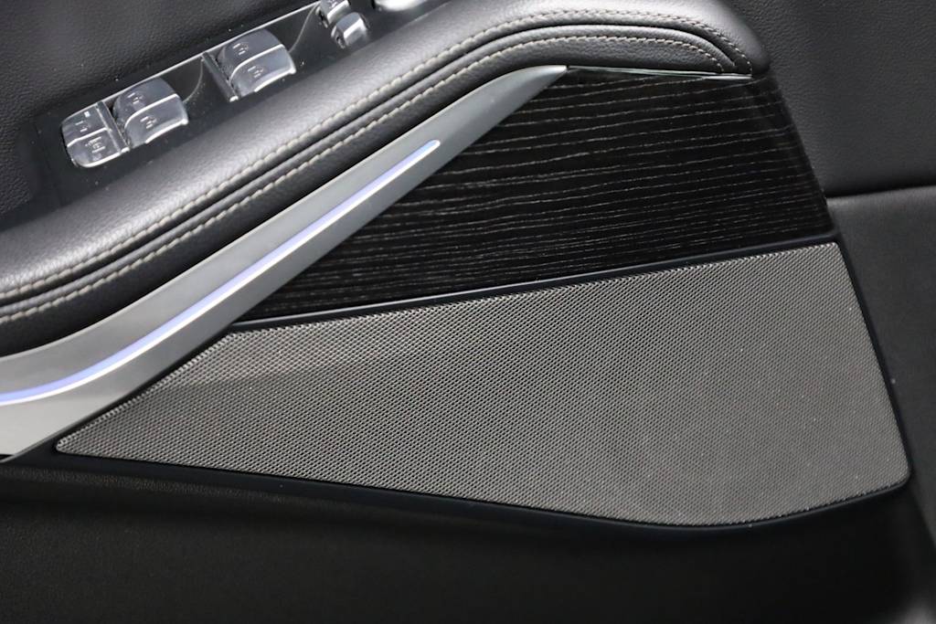 Thumbnail: 2020 BMW X7 - 18