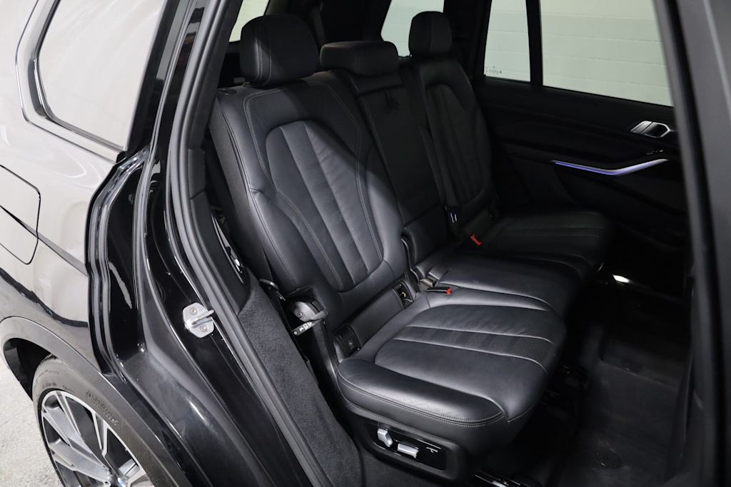 Thumbnail: 2020 BMW X7 - 36