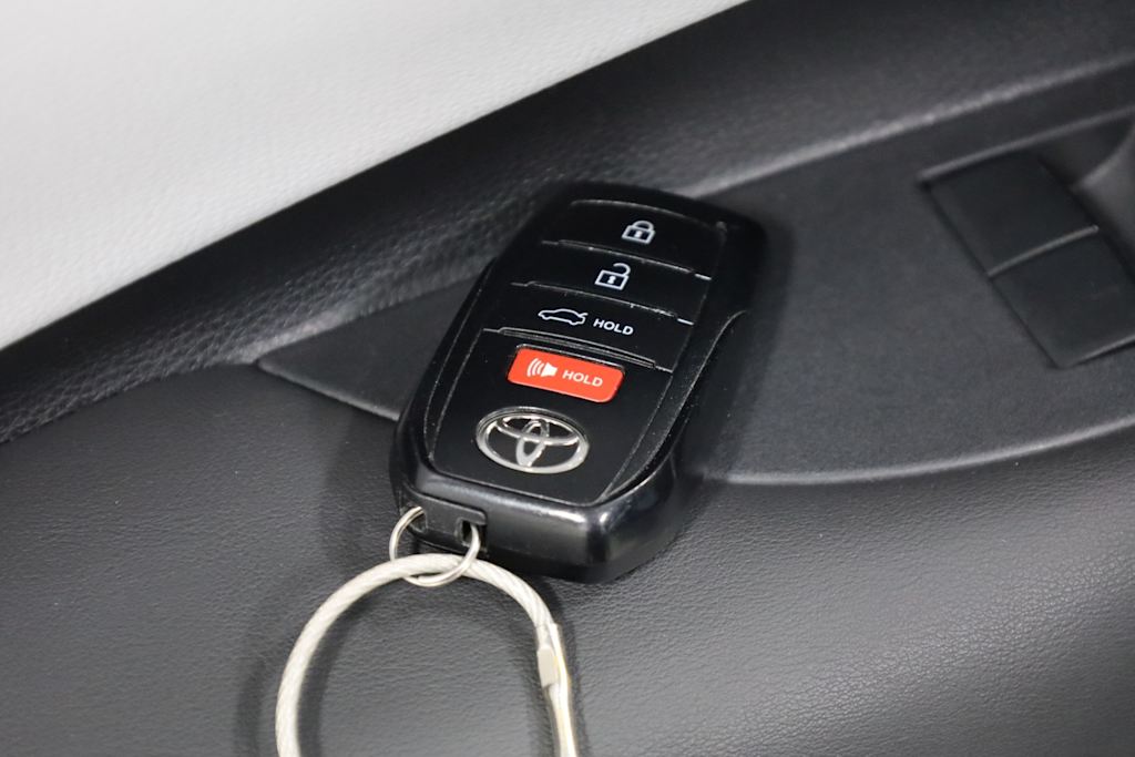 Thumbnail: 2023 Toyota Corolla - 20