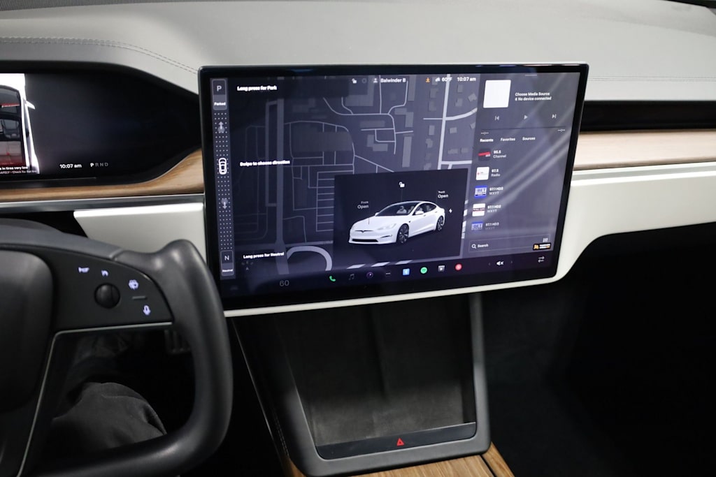 Thumbnail: 2023 Tesla Model S - 15