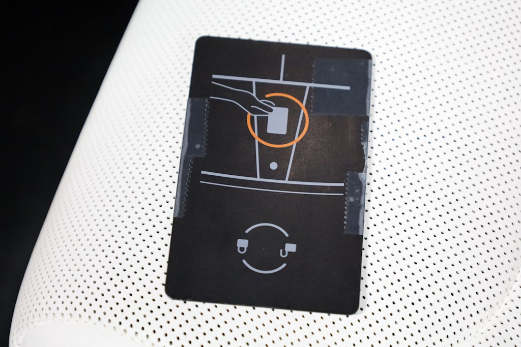 Thumbnail: 2023 Tesla Model S - 19