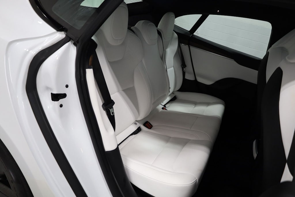 Thumbnail: 2023 Tesla Model S - 34