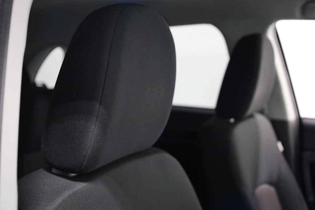 Thumbnail: 2016 Mitsubishi Outlander Sport - 28