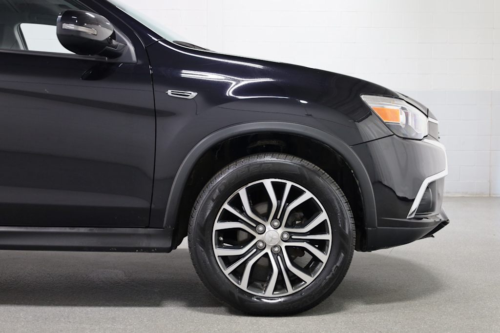 Thumbnail: 2016 Mitsubishi Outlander Sport - 8