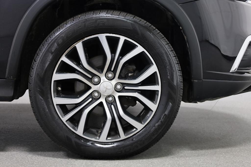 Thumbnail: 2016 Mitsubishi Outlander Sport - 24