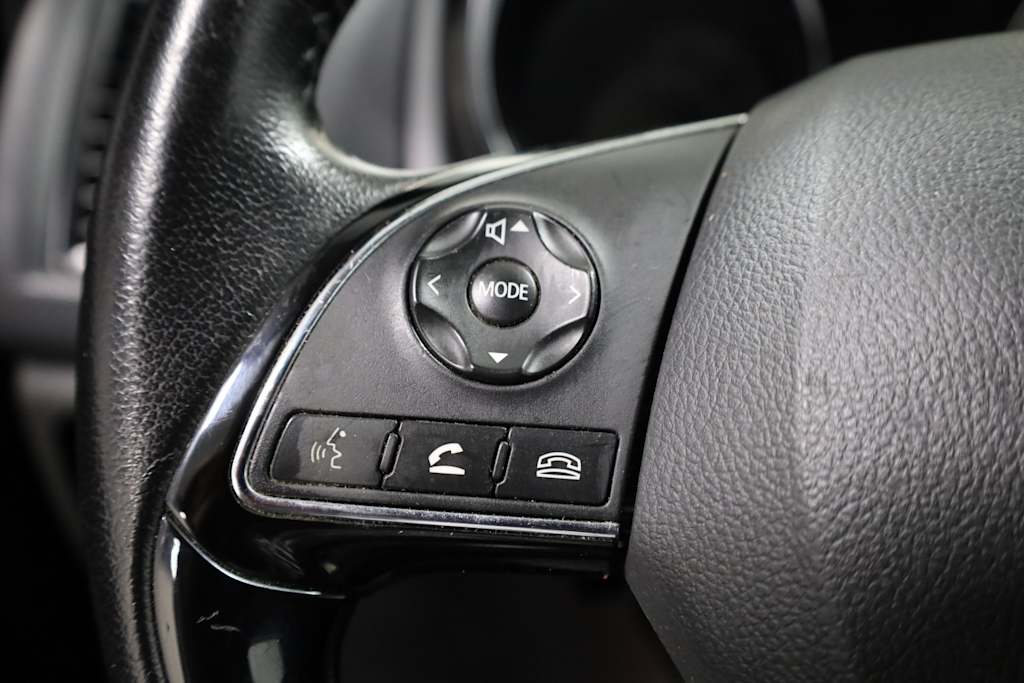 Thumbnail: 2016 Mitsubishi Outlander Sport - 31