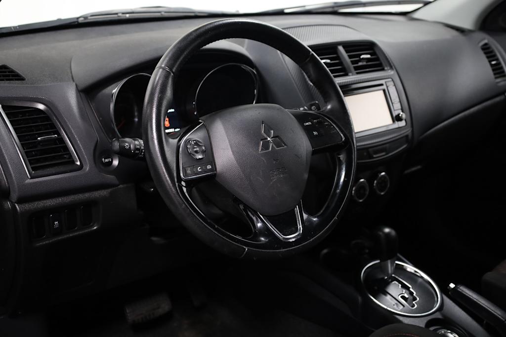 Thumbnail: 2016 Mitsubishi Outlander Sport - 2