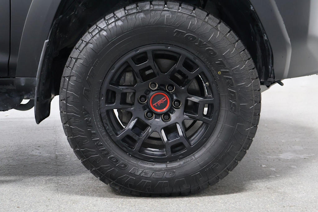 Thumbnail: 2023 Toyota 4Runner - 24