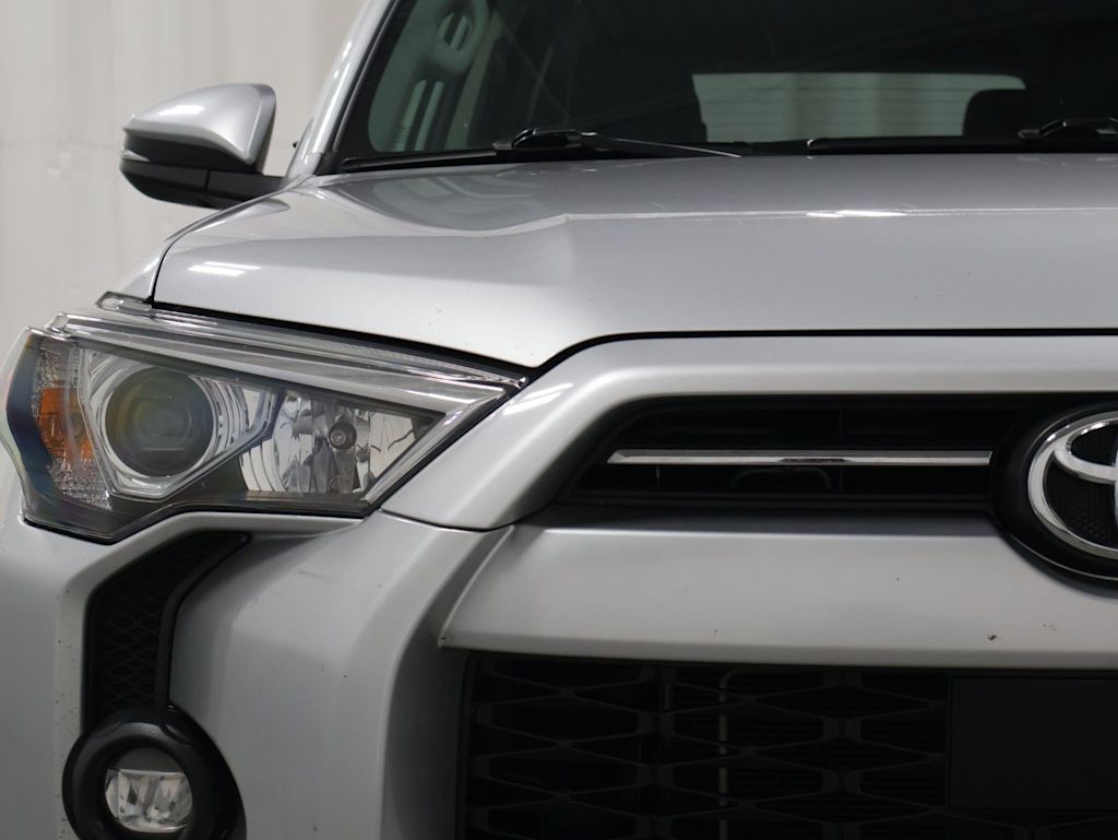 Thumbnail: 2021 Toyota 4Runner - 26