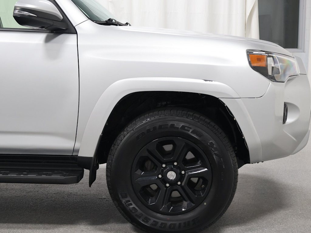 Thumbnail: 2021 Toyota 4Runner - 8