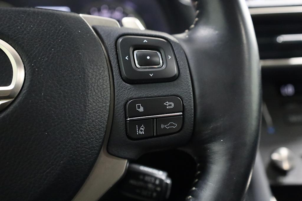 2019 Lexus IS 300 31