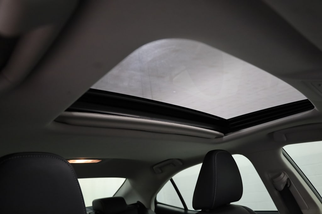 2019 Lexus IS 300 27