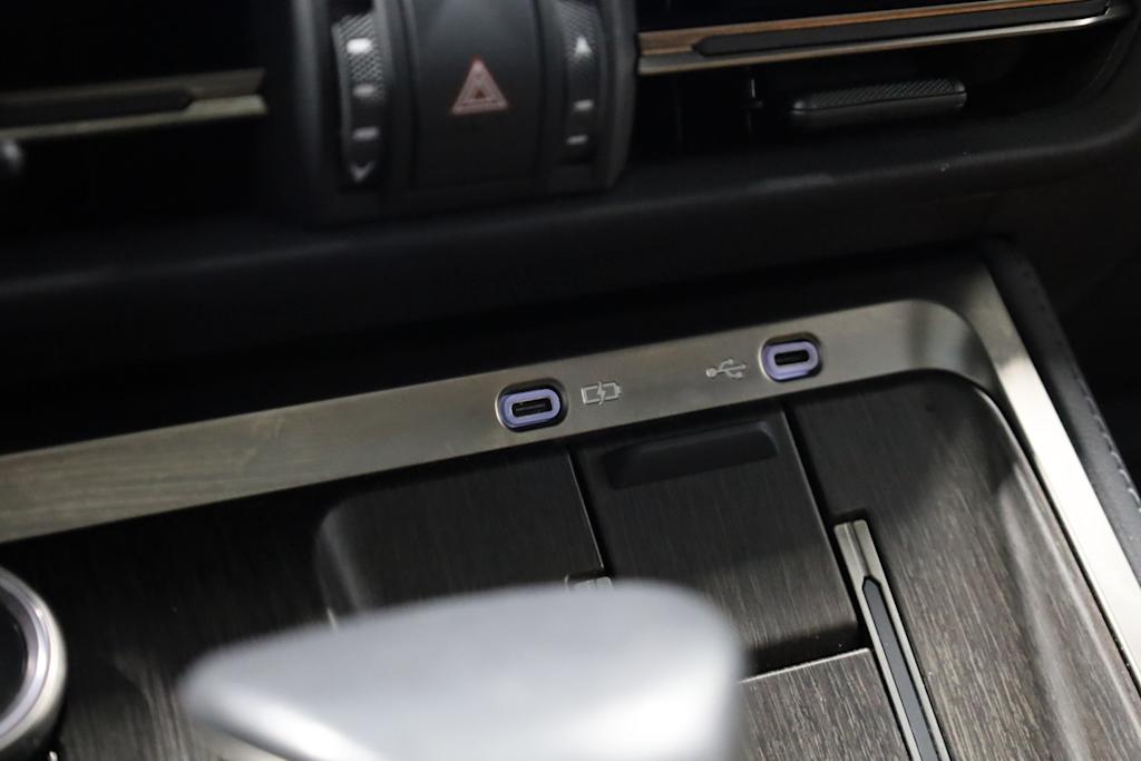 Thumbnail: 2024 Lexus ES - 38