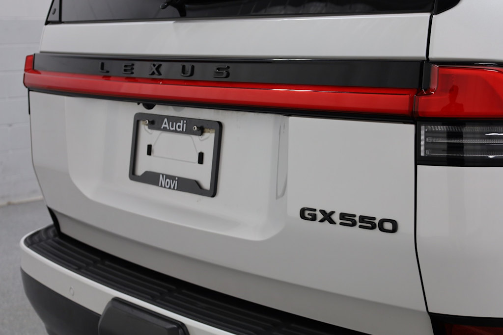 Thumbnail: 2024 Lexus ES - 7