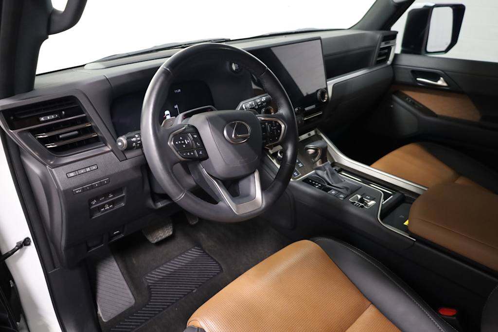 Thumbnail: 2024 Lexus ES - 2