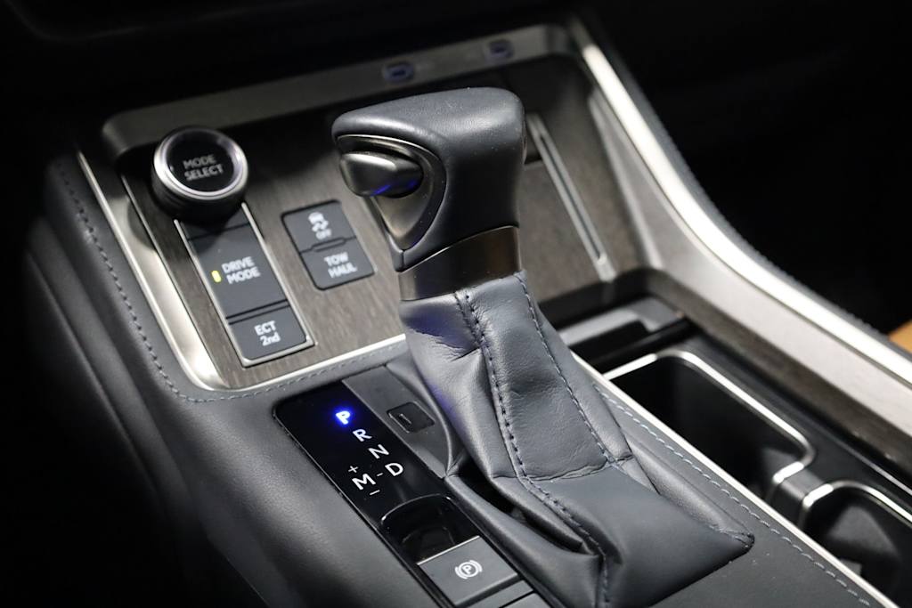 Thumbnail: 2024 Lexus ES - 17