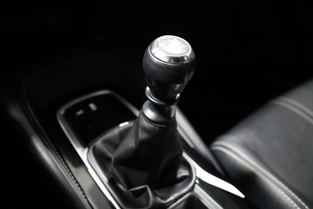 2019 Toyota Corolla XSE 17