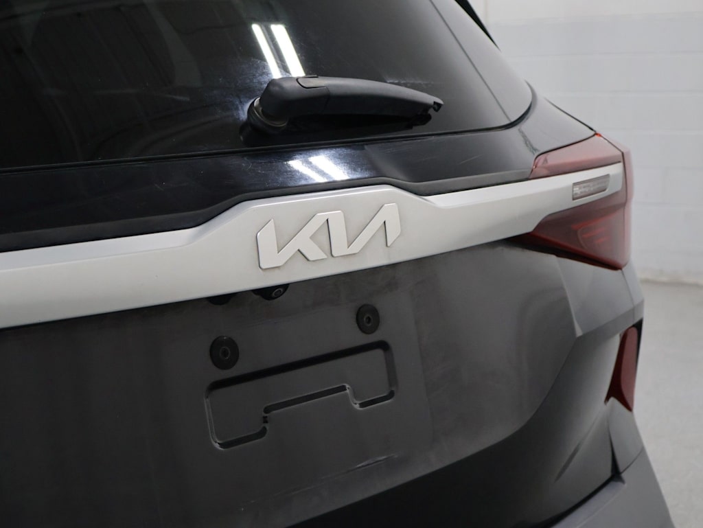Thumbnail: 2022 Kia Seltos - 17