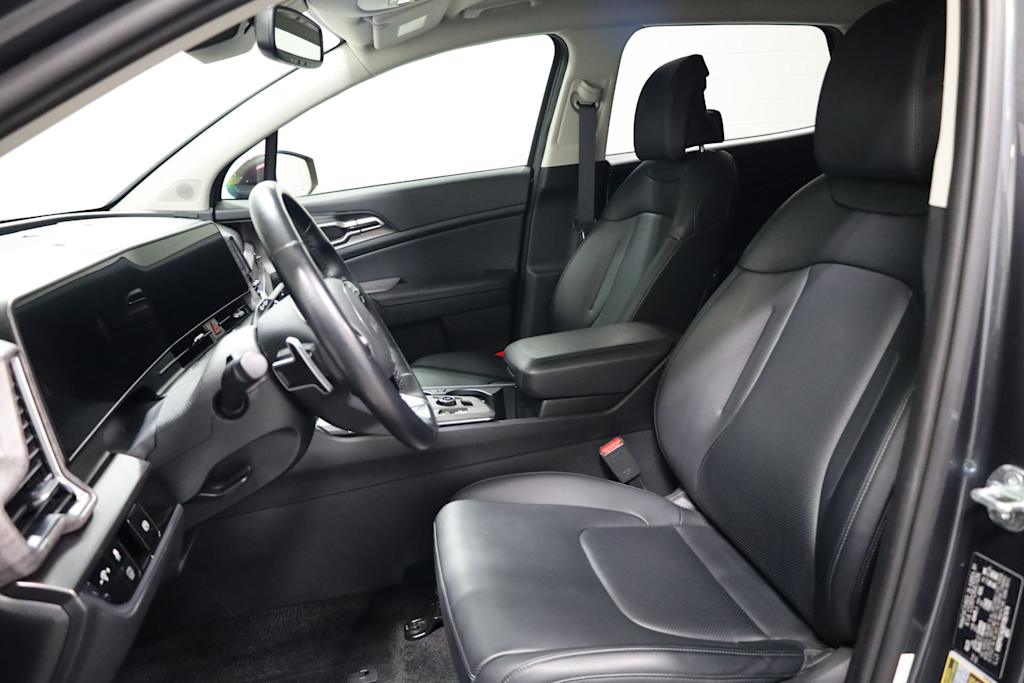 Thumbnail: 2023 Kia Sportage - 11