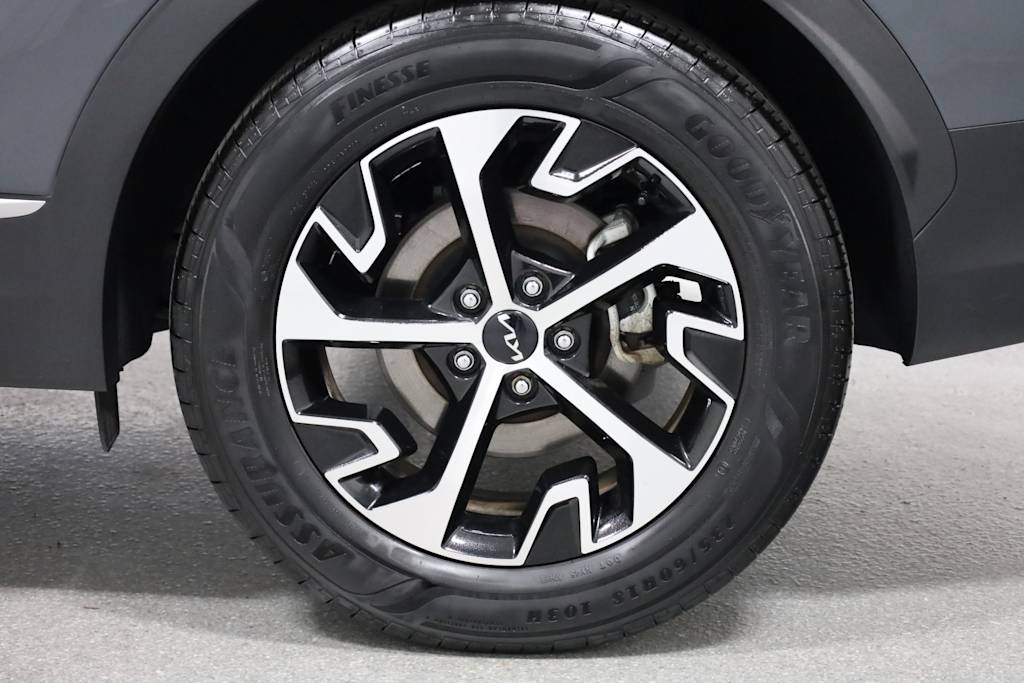 Thumbnail: 2023 Kia Sportage - 41