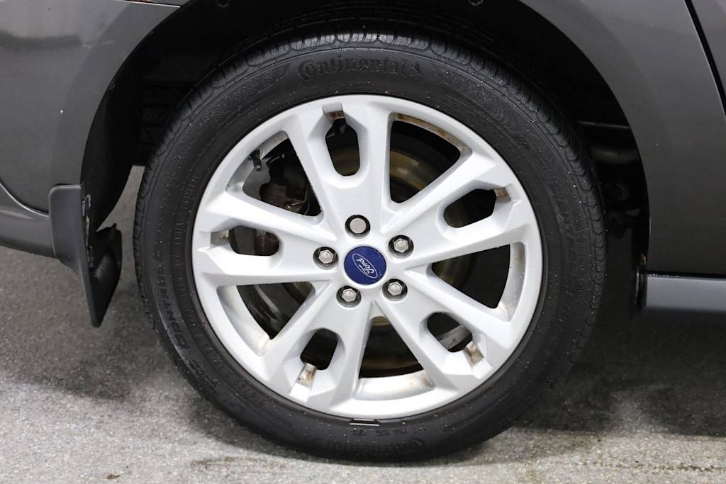 Thumbnail: 2015 Ford Transit Series - 38