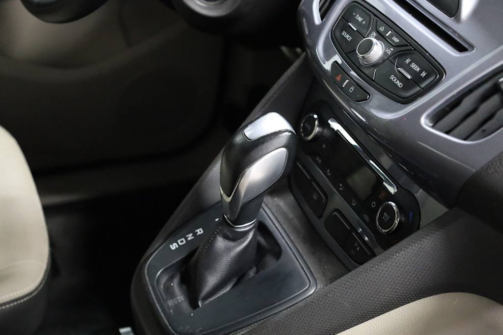 Thumbnail: 2015 Ford Transit Series - 28