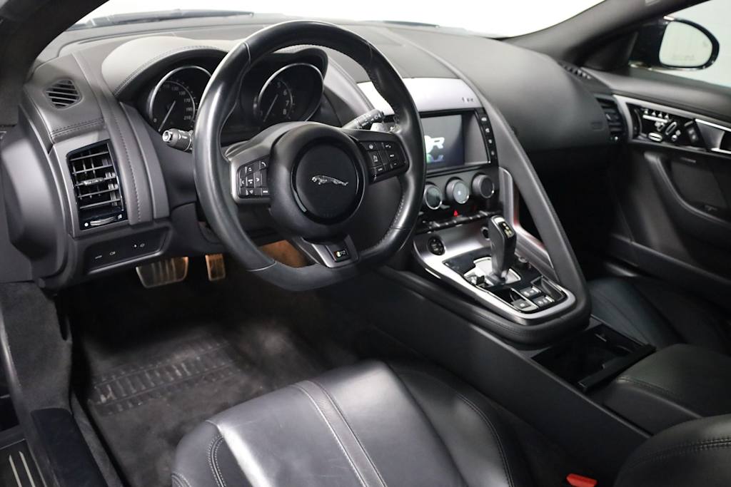 Thumbnail: 2017 Jaguar F-Type - 2