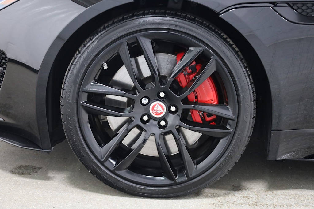 Thumbnail: 2017 Jaguar F-Type - 37