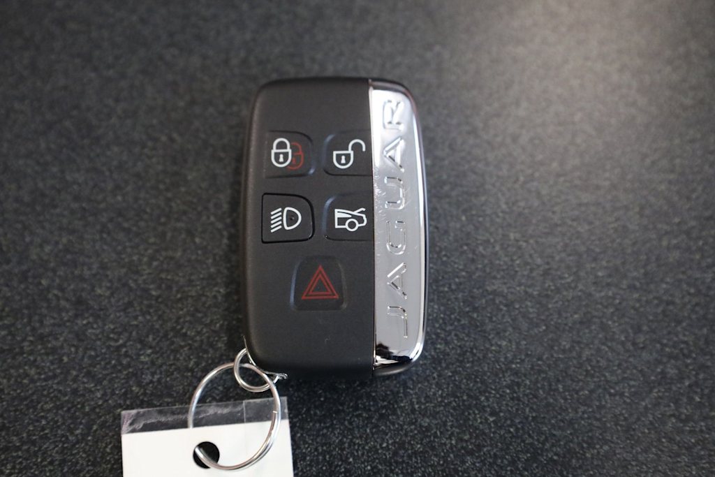 Thumbnail: 2017 Jaguar F-Type - 17